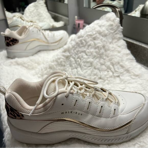 Easy Spirit Cream Sneakers with Animal Print Sz 10W - Picture 7 of 10